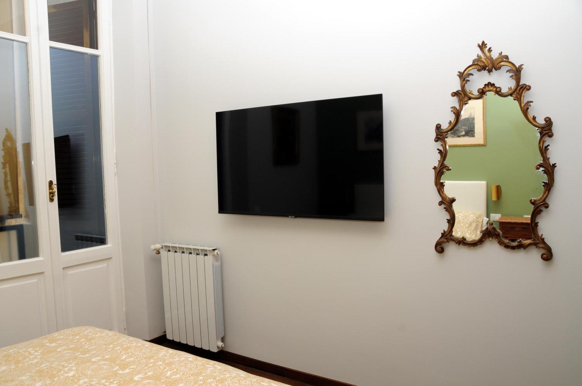 A Casa Di Lu, Al Colosseo - Guest House Rome Luaran gambar