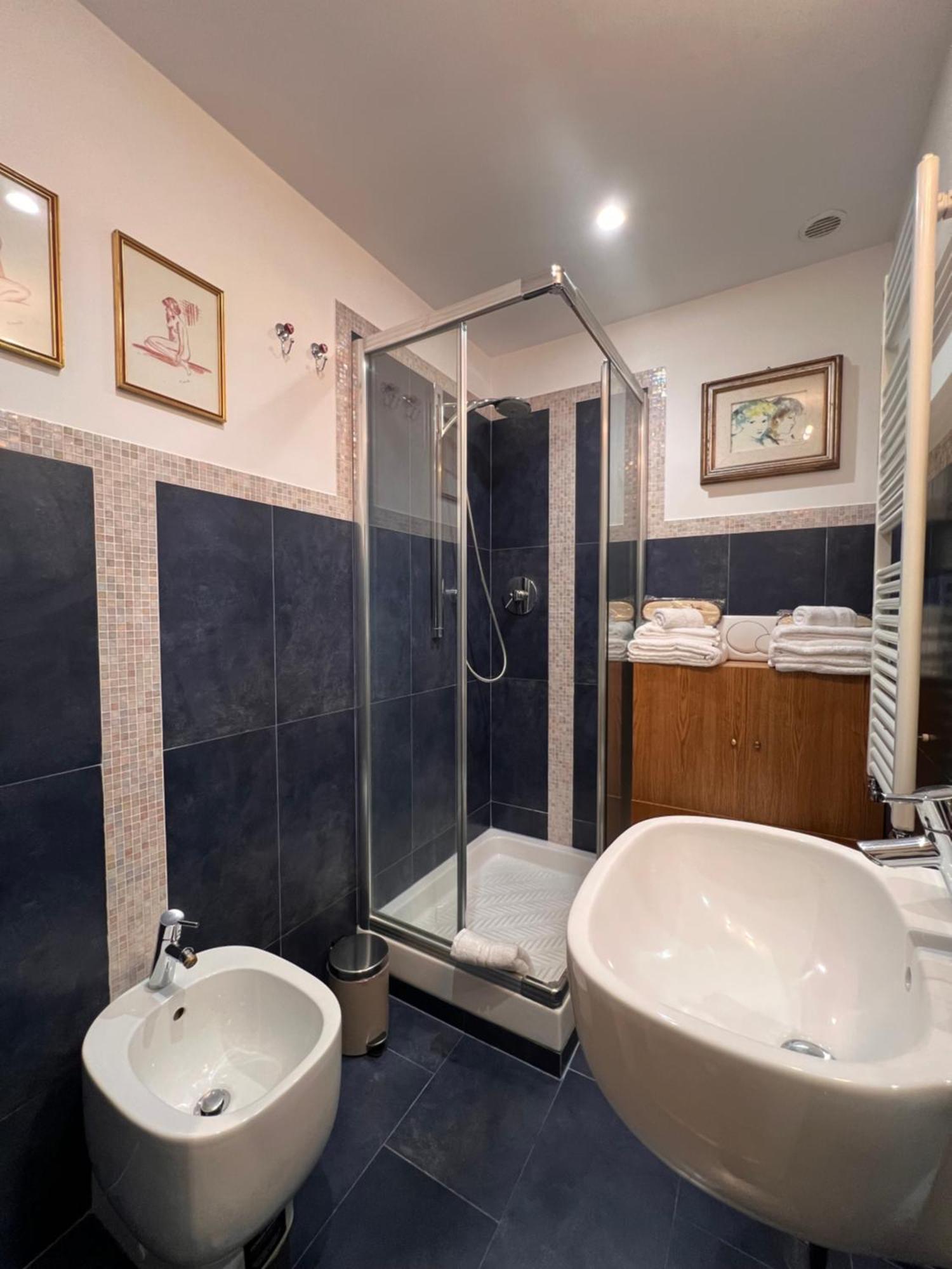 A Casa Di Lu, Al Colosseo - Guest House Rome Luaran gambar