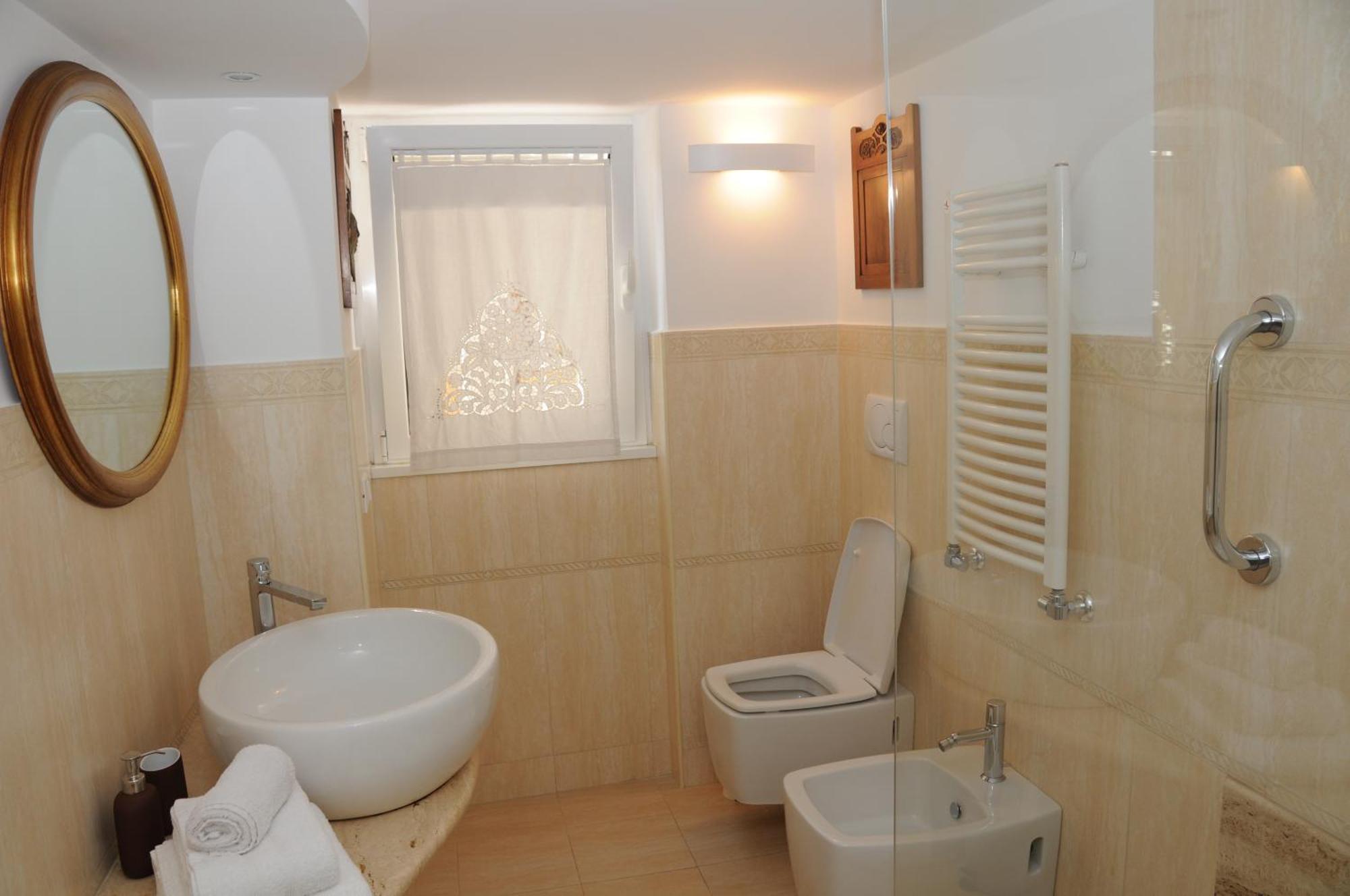 A Casa Di Lu, Al Colosseo - Guest House Rome Luaran gambar